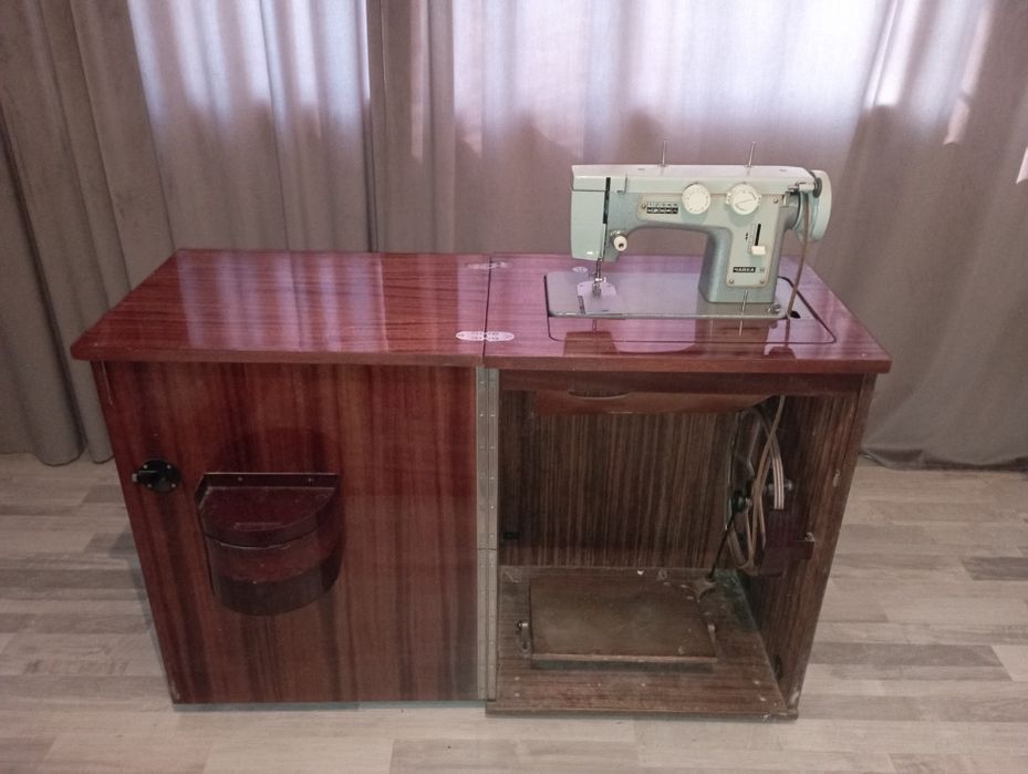 Тігін машинасы сатылады.