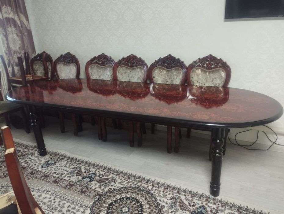 Продается стол азиятском стиле