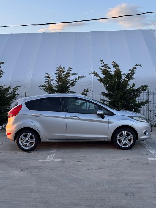 FORD Fiesta 2010 — imagine 3
