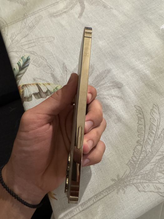 Продавам iPhone 13 pro max