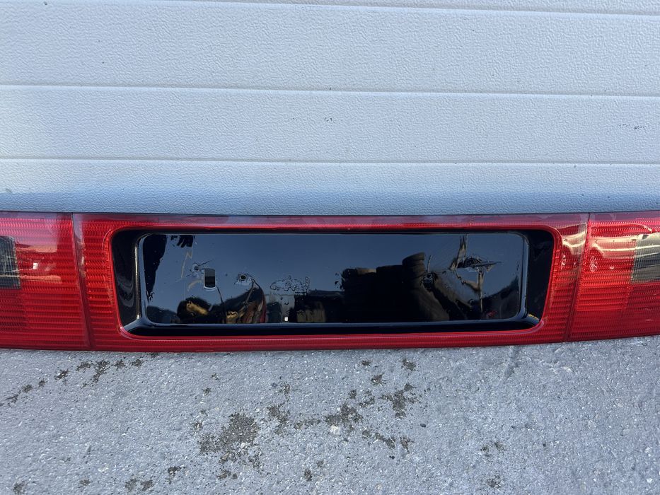 Среден панел със вътрешни стопове за VW Sharan 2000-2004г.!