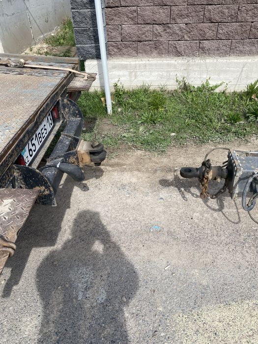 Продам хорощый эвакуатор с Прицепом