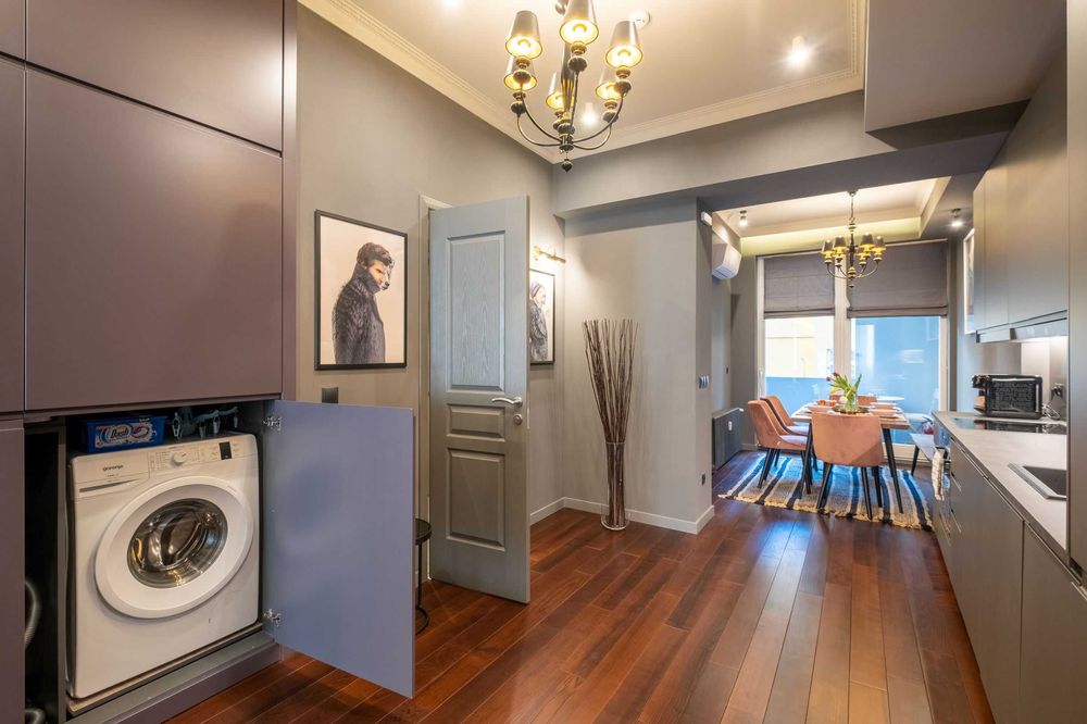 Дава се под наем Четиристаен апартамент в София, Център - 102 кв.м за 1600 € - Снимка #16