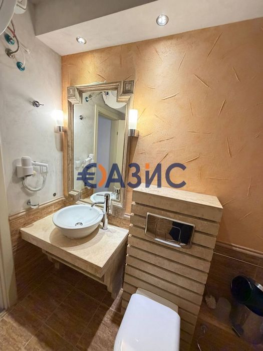 Продава се Тристаен апартамент в к.к. Слънчев бряг - 90 кв.м за 1026 €/кв.м - Снимка #13