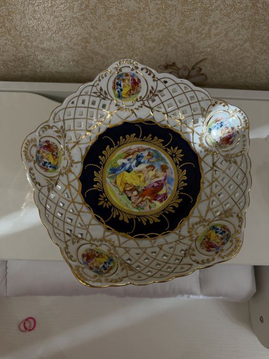 Мадонна ваза для фрукт