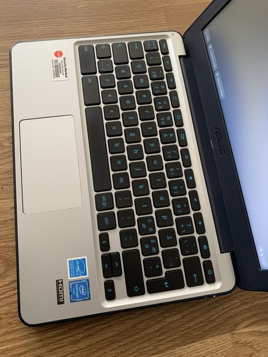 Laptop Acer ChromeOS Slim,Display 11,6 inch,4gb ram,ssd baterie buna .