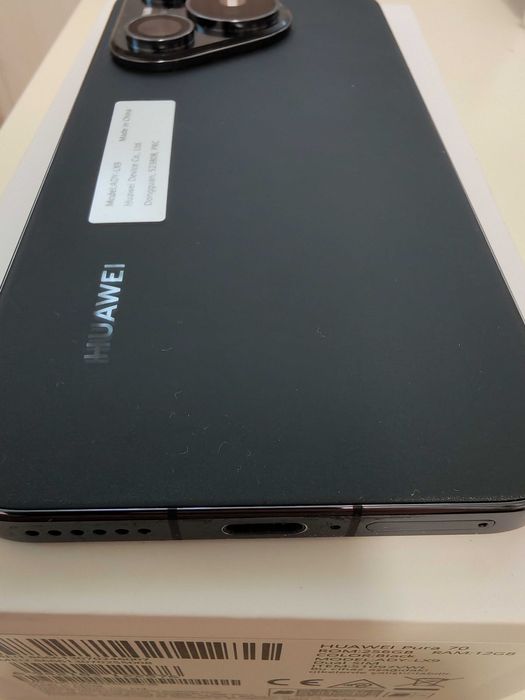 Vand Huawei Pura 70 ca nou