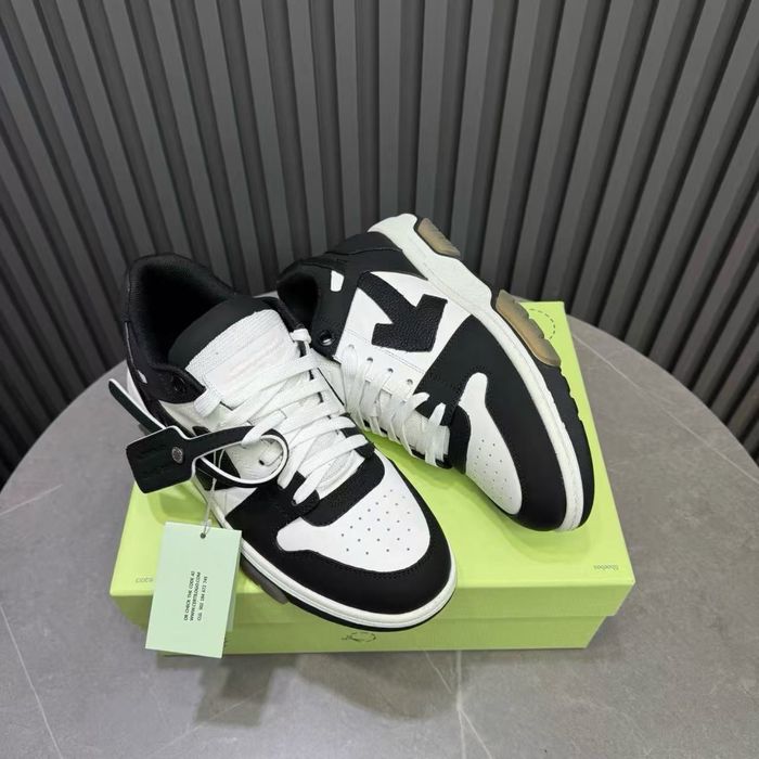 Off-White Out Of Office Round Toe Sneakers Poze Reale