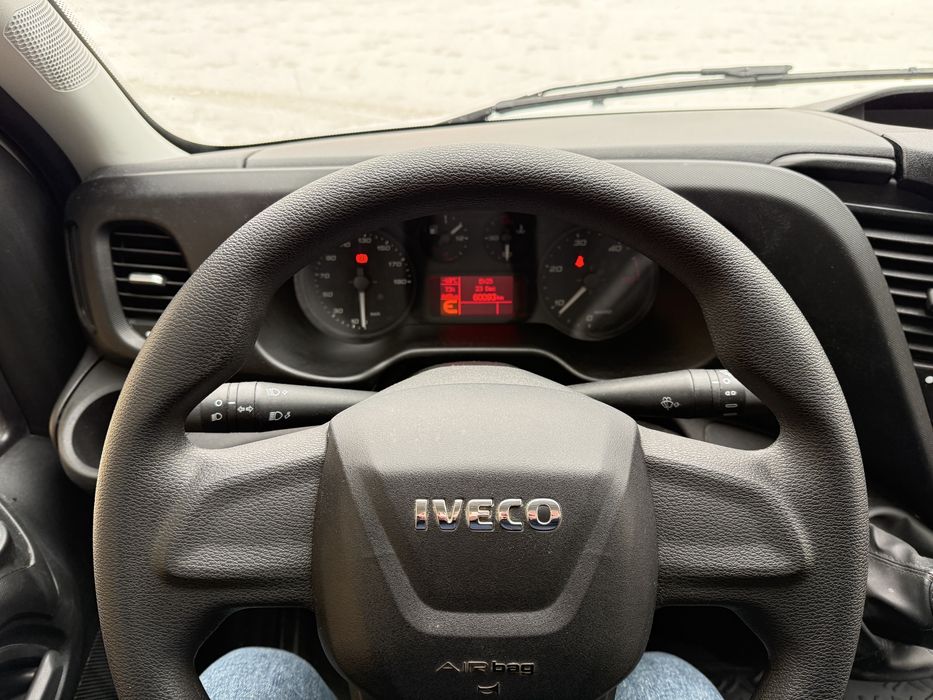 Iveco Daily 140 cp, 2023, ca nou, posibilitate leasing pe 5 ani