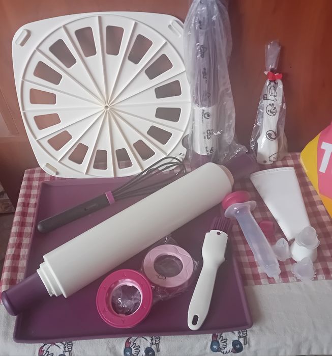 Последни бройки Tupperware