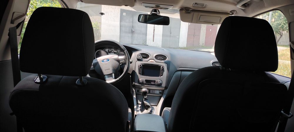 FORD Focus 2010 — imagine 5