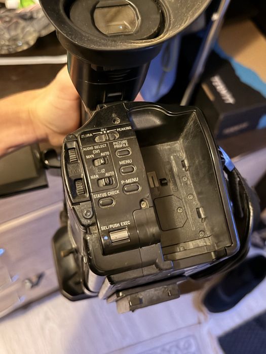 продам камеру HVR Z1E
