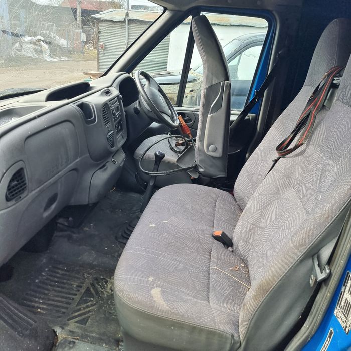 Dezmembrez Ford transit Motor 2.0 disel