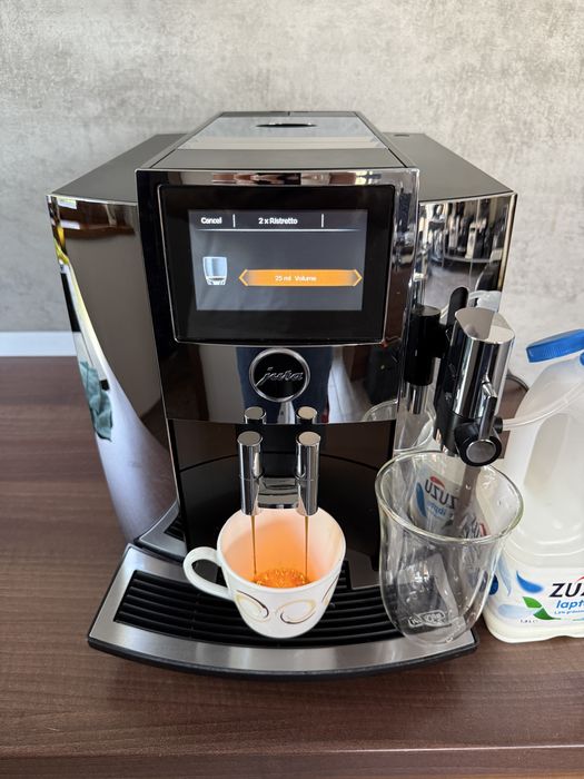Espresor expresor automat tonomat de cafea Jura impresa S8