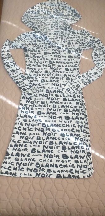 Прекрасна спортна рокля без размер и костюми -25-50лв.