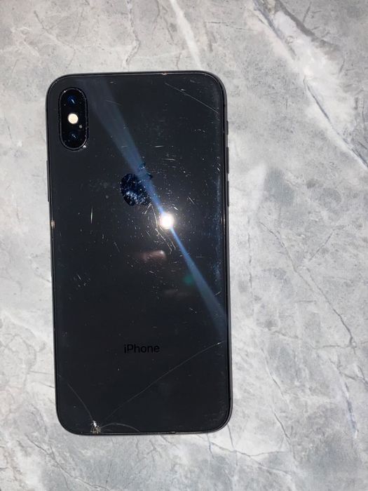 iPhone X 256 гб обменяю