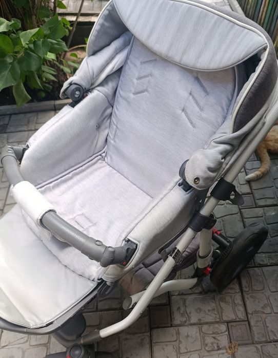 Продам качественную польскую коляску