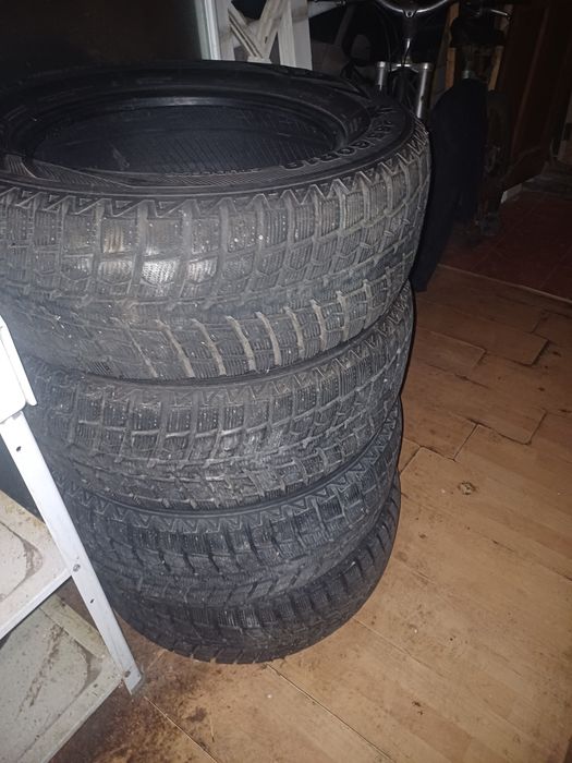 Продам 4 колеса зимнии