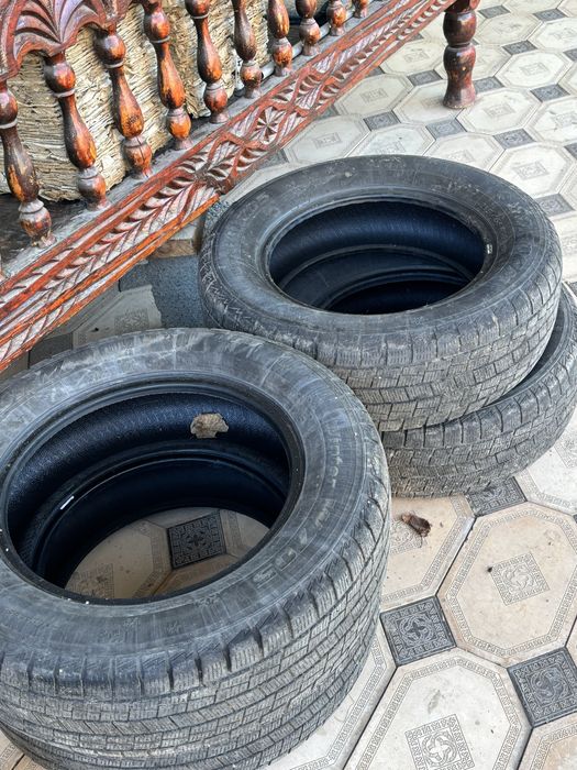 Продам зимные шины
