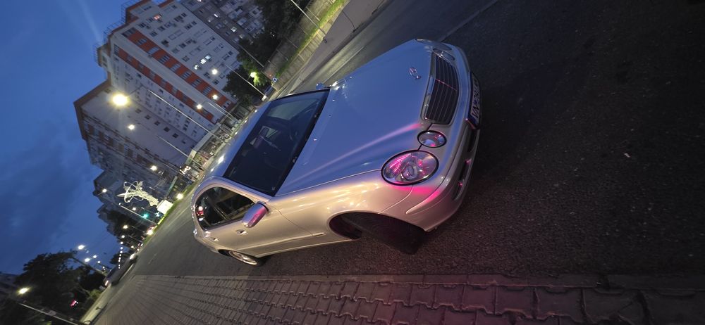 MERCEDES-BENZ E-Class 2004 — imagine 4