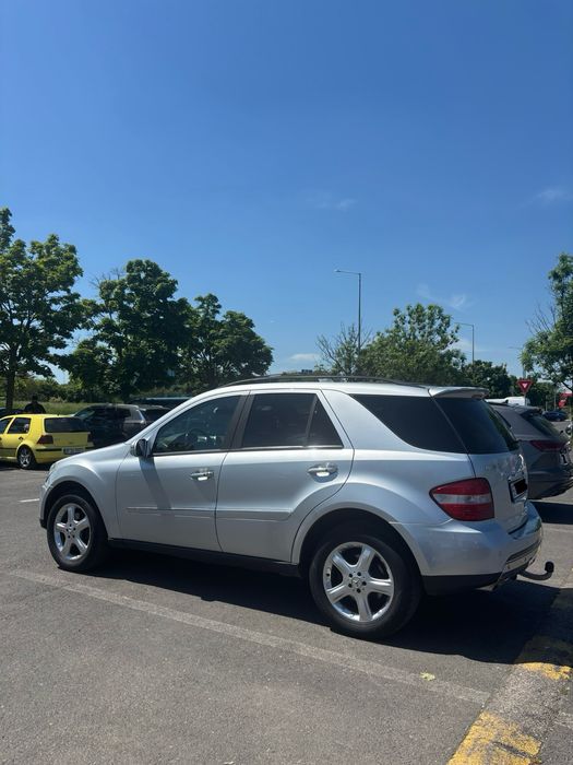 Mercedes ML 320CDI ,Autoutilitara 5 locuri ,km reali