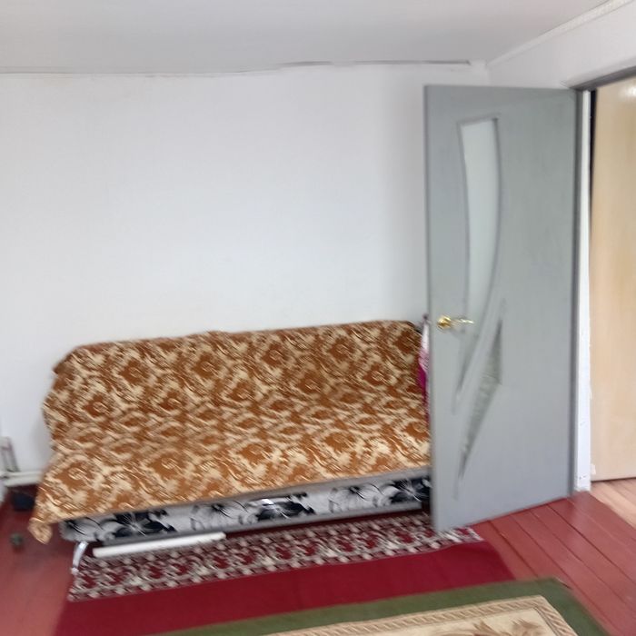Продам 2-ух часть дома. в старом городе.в дворе 2 дома .на продаже 1