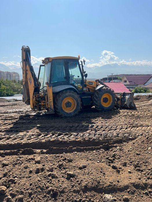 Экскаватрр- Погрузчик JCB 4CX SM