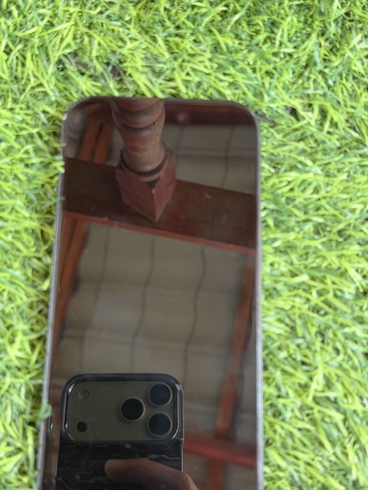 iPhone 15 в отличном состоянии