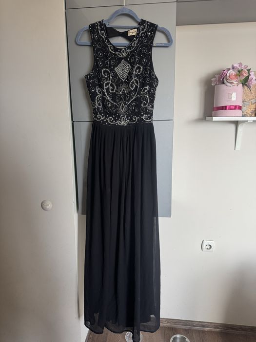 Коктейлна/бална рокля с гол гръб