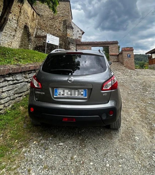 Nissan Qashqai 1.5 dci / adus recent in tara