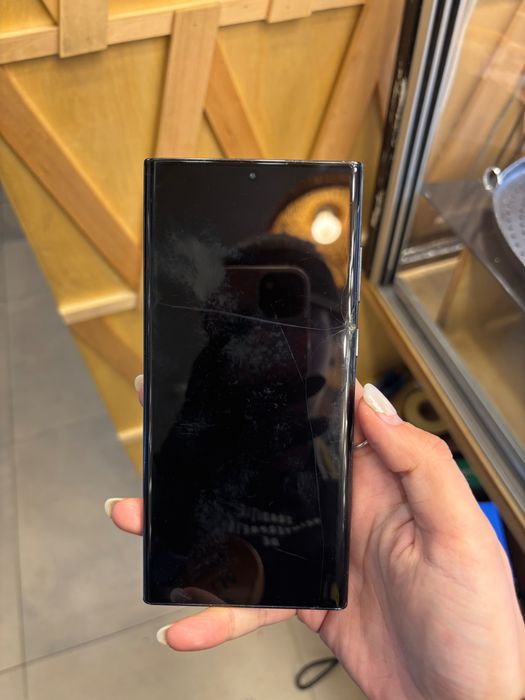 Vând Samsung Galaxy S22 Ultra 128 GB
