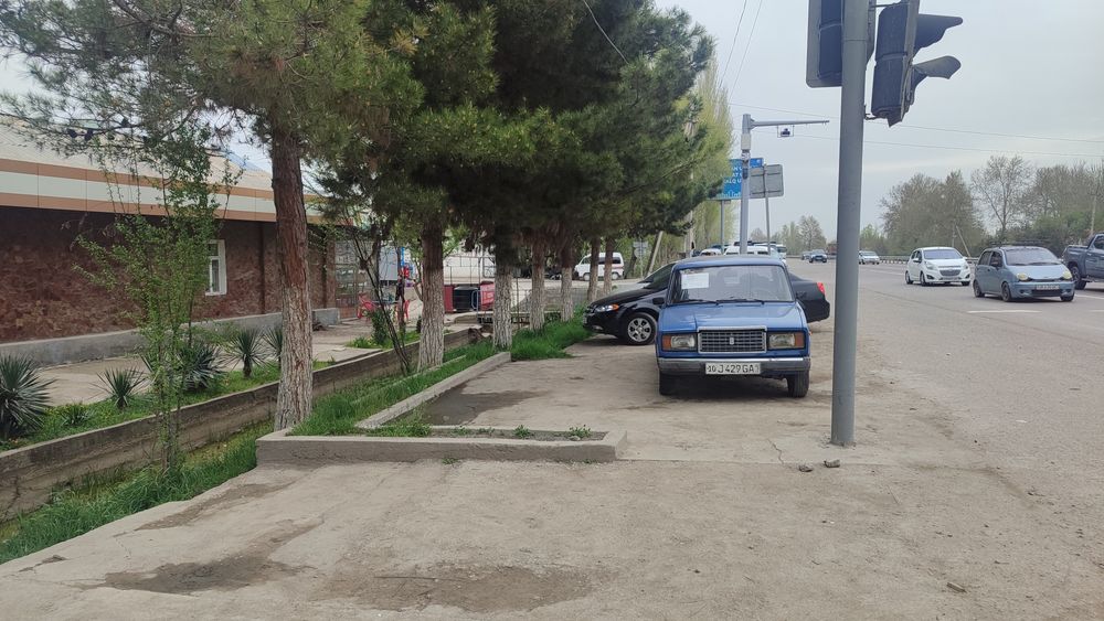 Срочно сотилади ишлаб турган жой 6 сутиг 300,000 у,е келишамиз