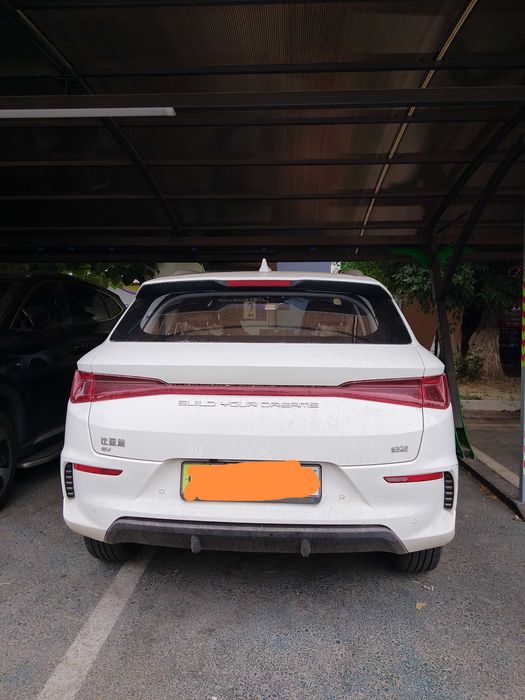 Продам машину byd e 2