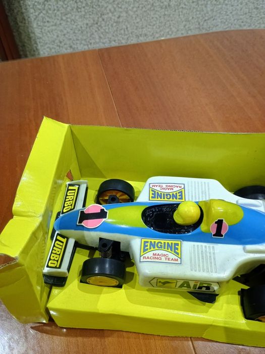 Количка с дистанционно у-е