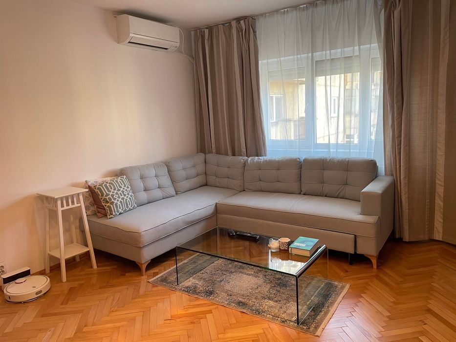 Apartament modern de inchiriat