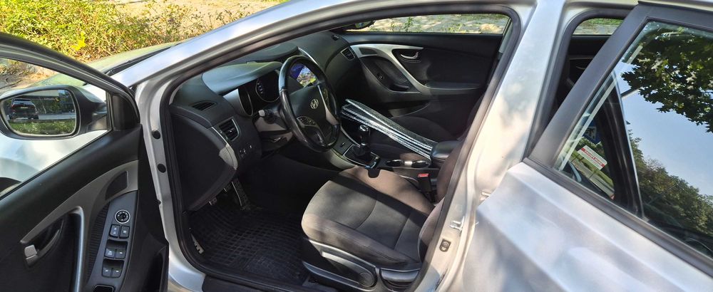 De vanzare Hyundai Elantra