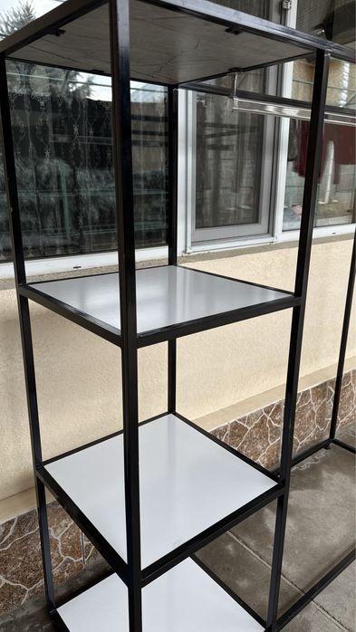 Стойки для магазина