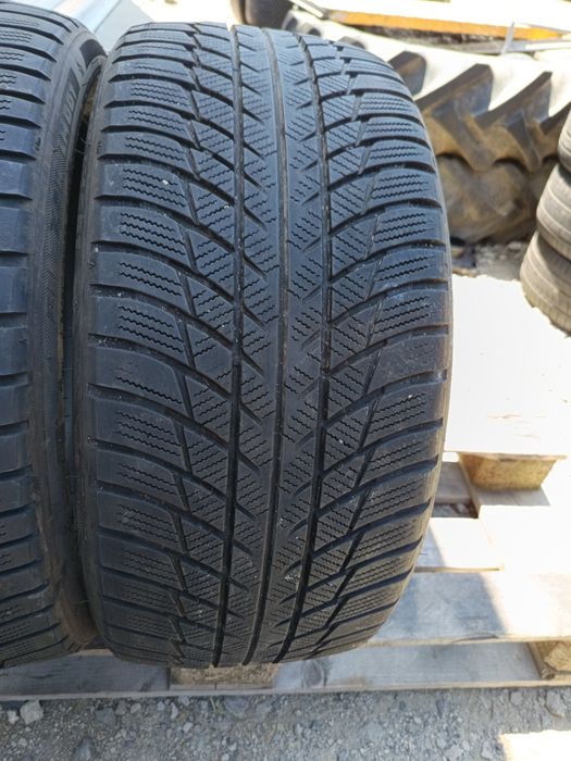 225 40 R 18 BRIDGESTONE Дот 2921