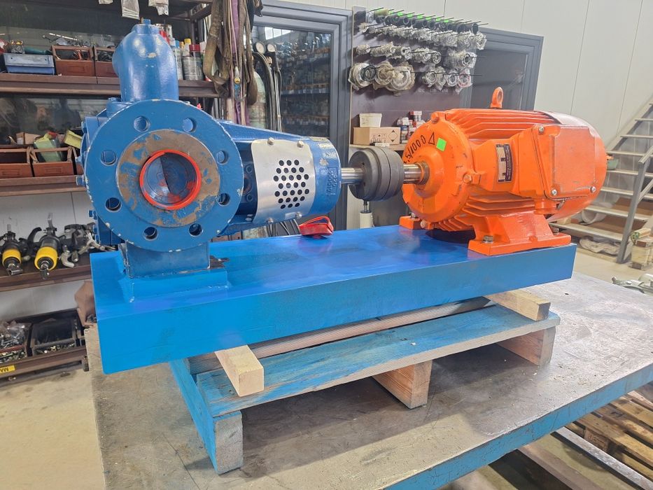 Помпа за гъсти течности