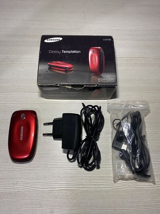 Телефон раскладушка Samsung SGH-C520 (полный комплект)