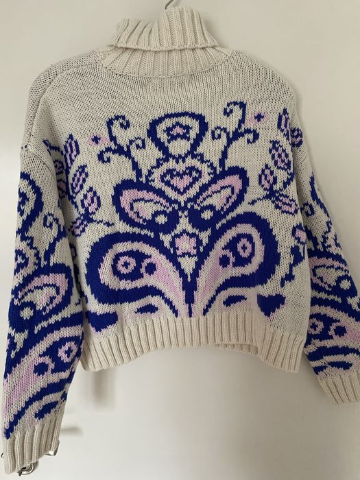 Pulover Bershka nou!!