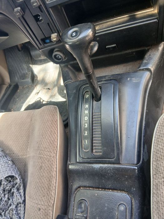 Опель Омега автомат.92 г.