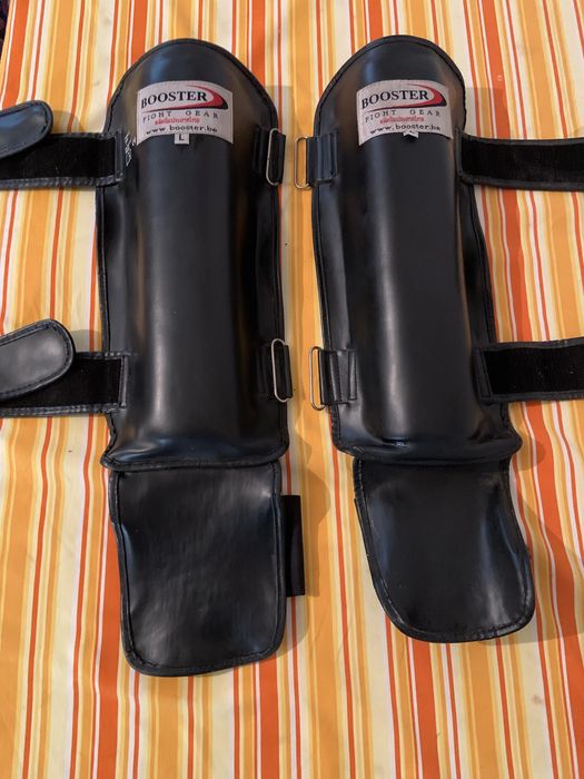 Tibiere Kickbox / Muay Thai - BOOSTER Fight Gear (Mărimea L)