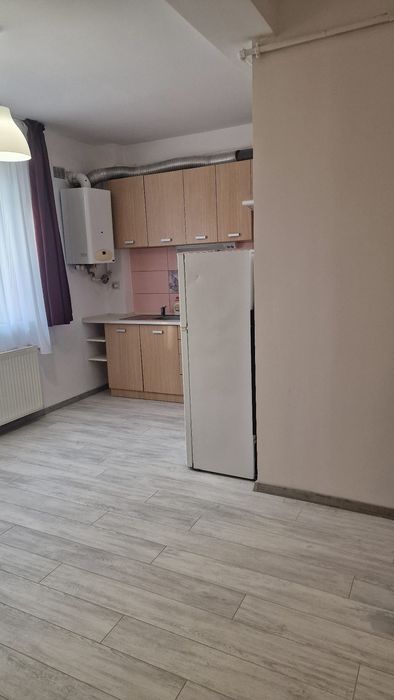 Inchiriez apartament!!!