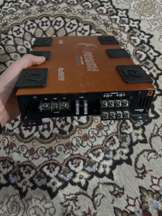 Усилител сатылады!