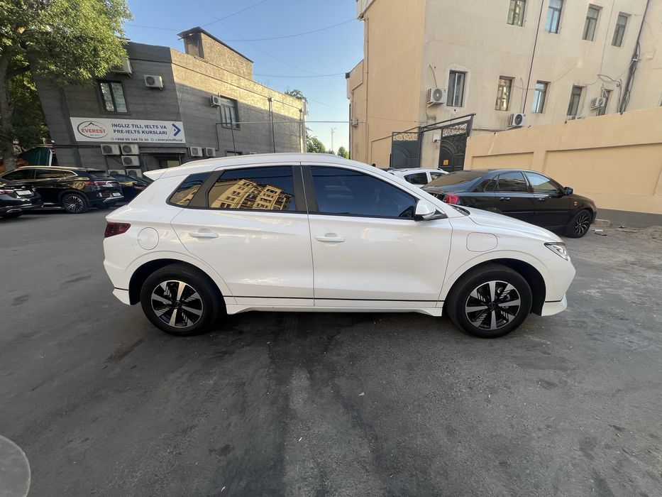 Byd e2 2023 yil