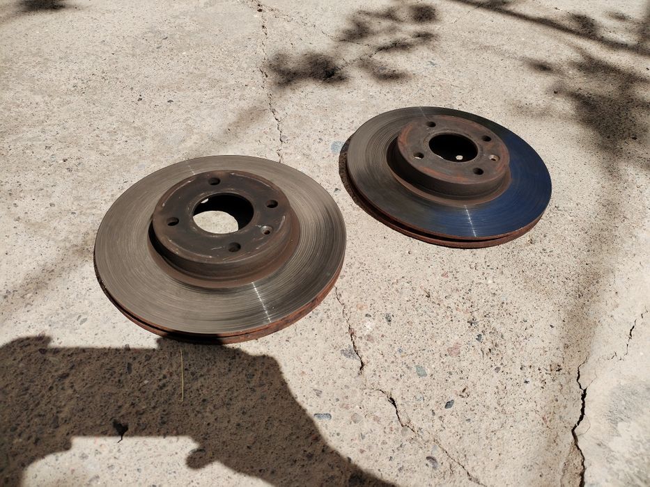 Oporniy disk 2ta cobalt uchun sastayanа yaxshi. 2tasi 300 ming