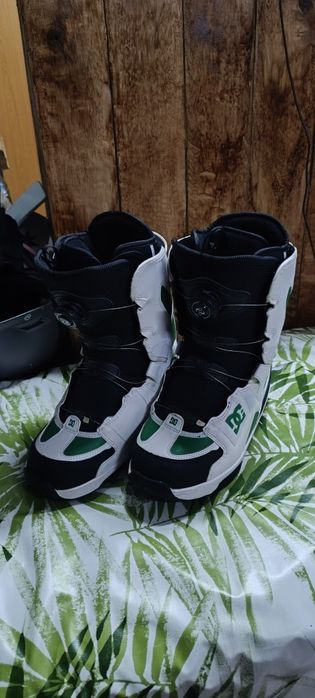 Ботинки для сноуборда DC 40-42 размер .