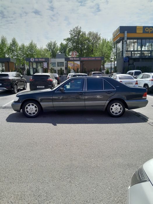 Сотувда Мерседес Бенз W 140 S 320.