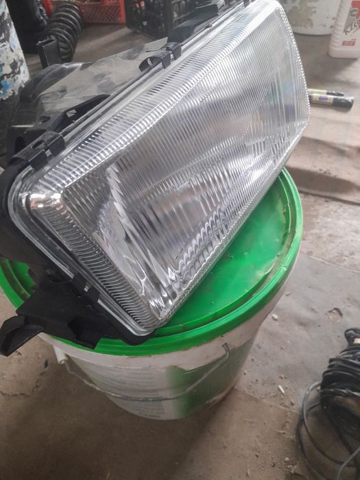 Продам фару ауди в3 новая в упаковке